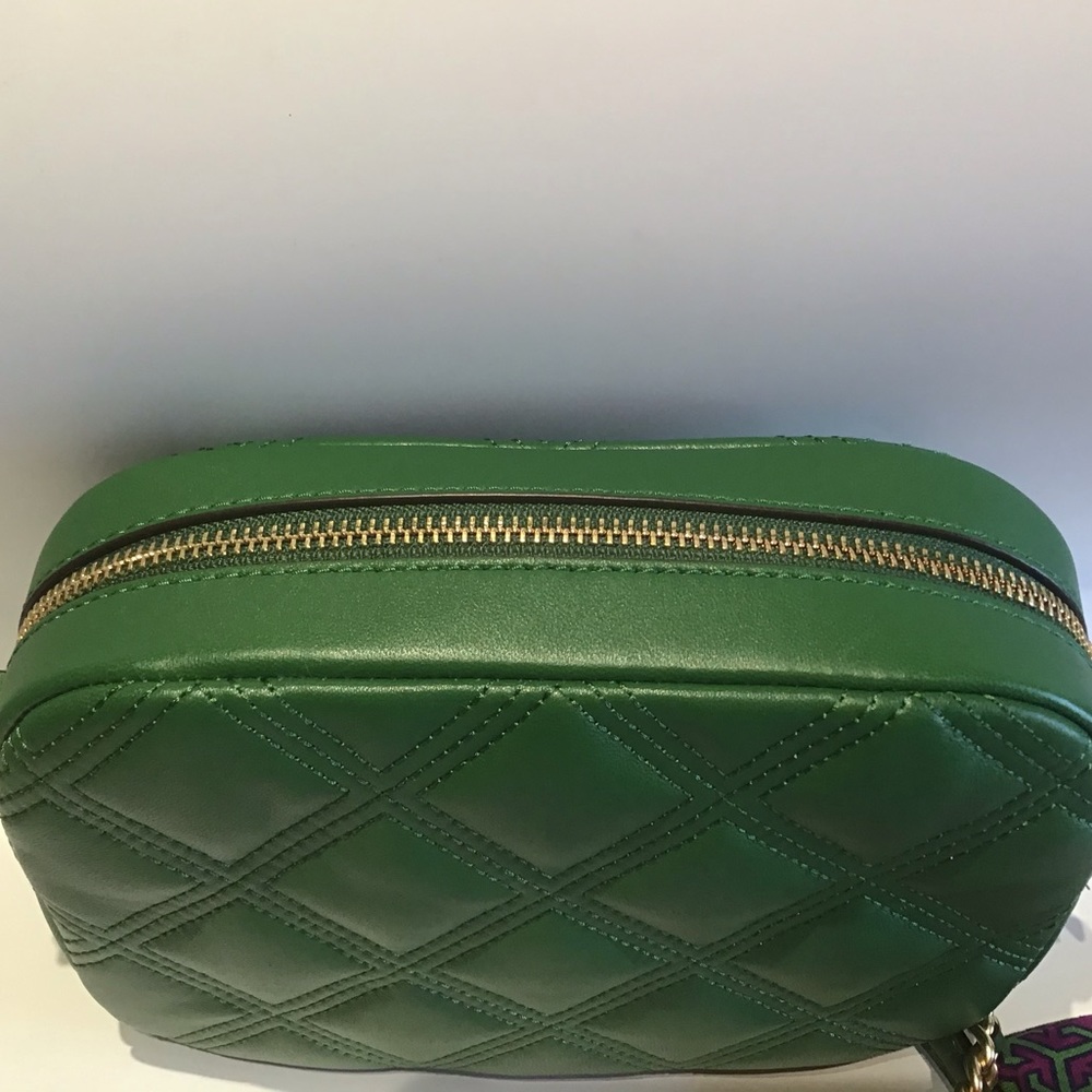 Tory Burch🌼NEW🌼Fleming Camera bag color Arugula - Picture 9 of 11